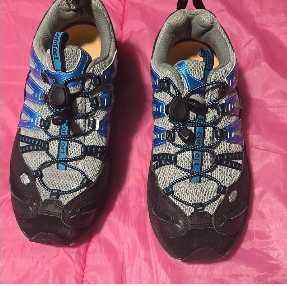 Athletic Shoes - Black and Blue